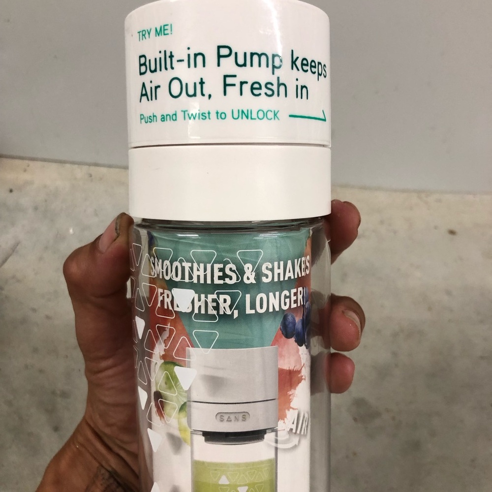 SANS Lite Stay Fresh Pump Bottle - Clear (with white geometric pattern)